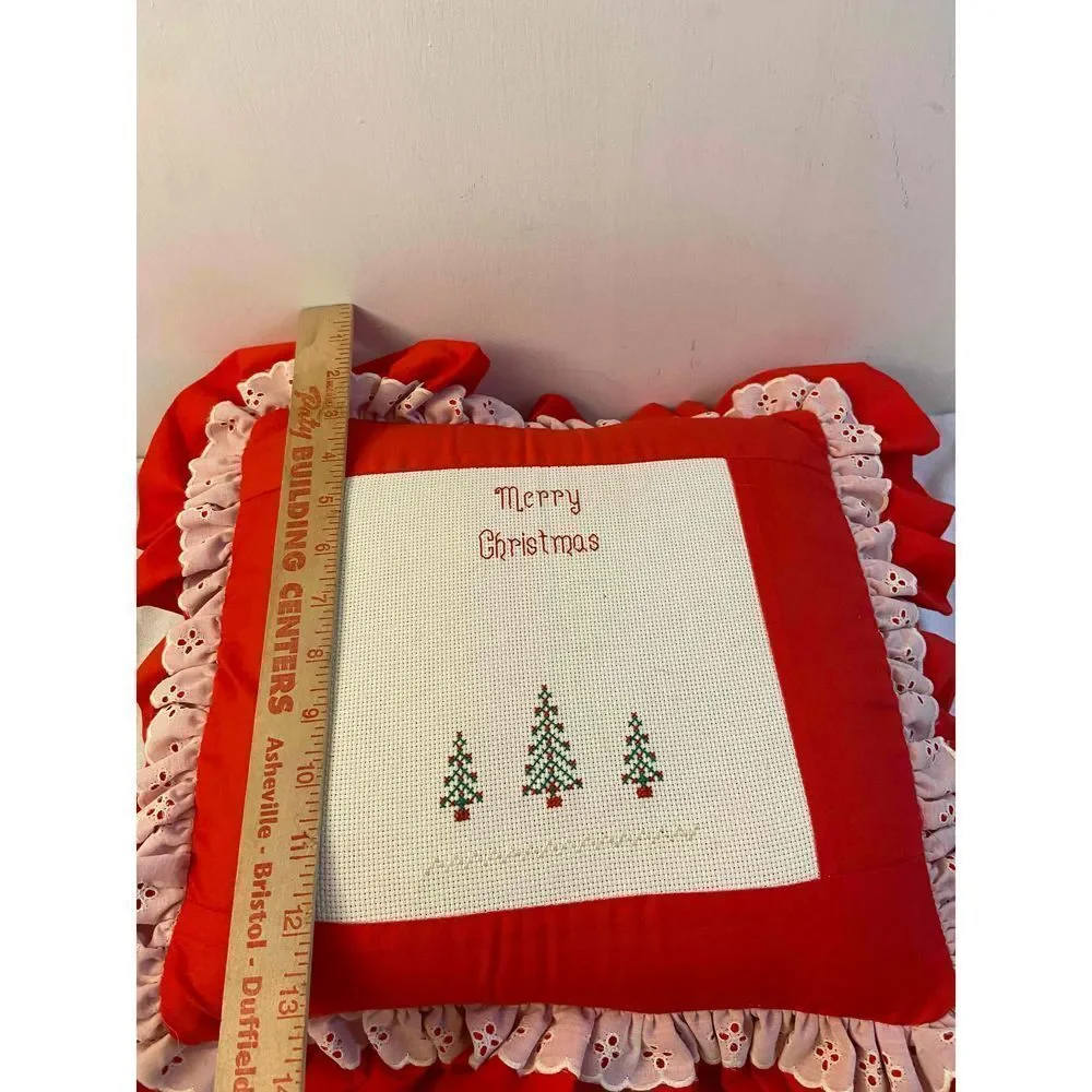 Cross stitch Christmas pillow ruffles foam‎ 16x14”